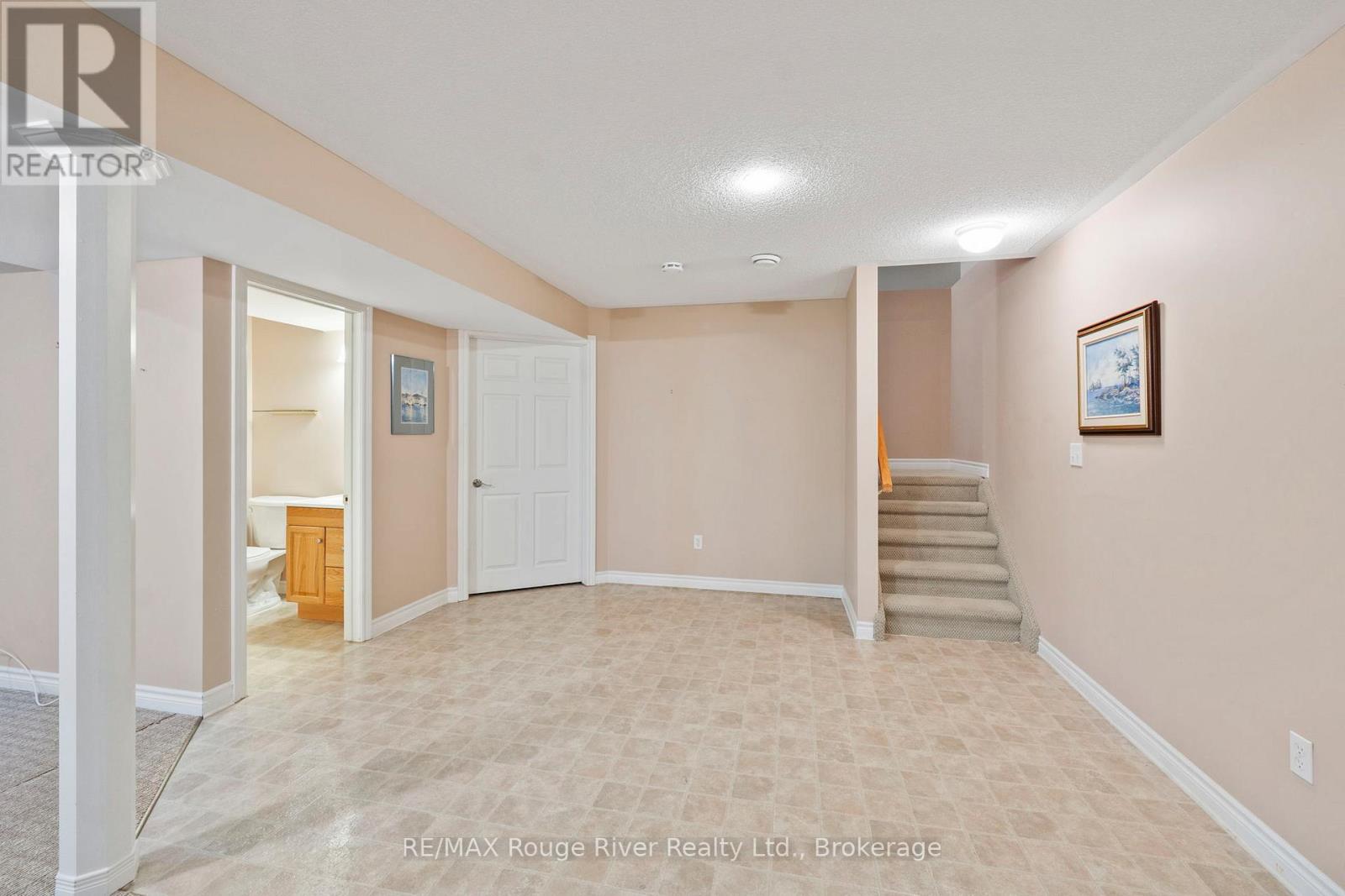 16 TALBOT DRIVE - 22