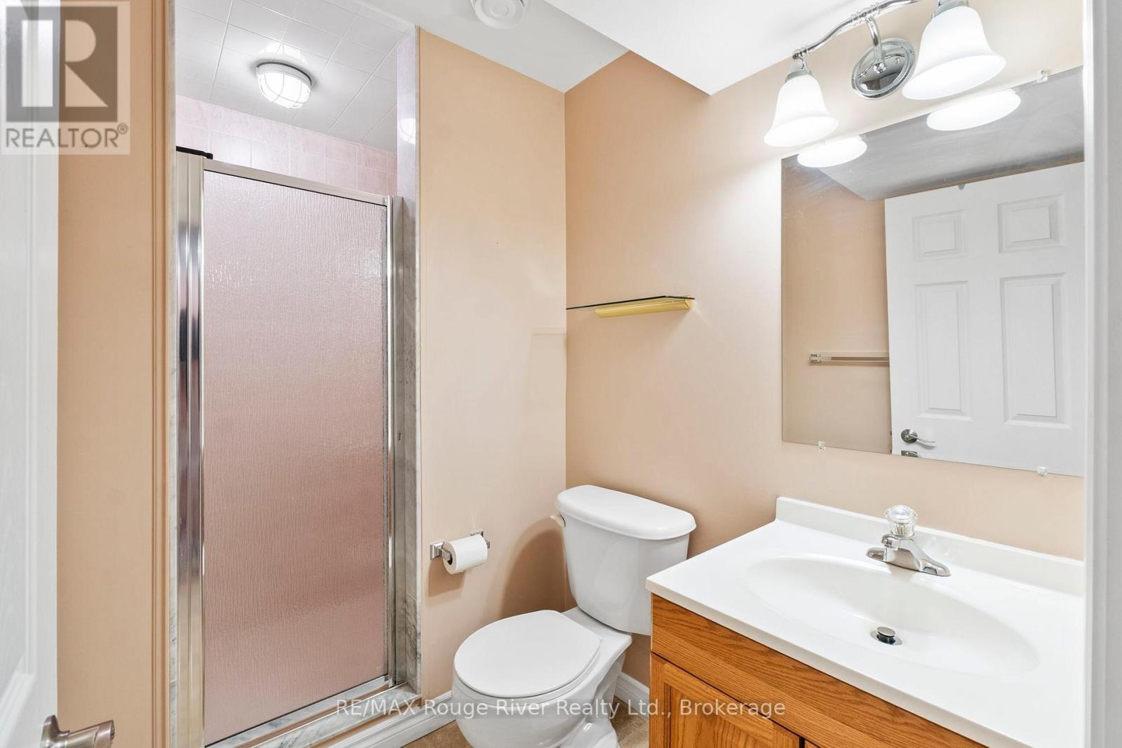 16 TALBOT DRIVE - 26