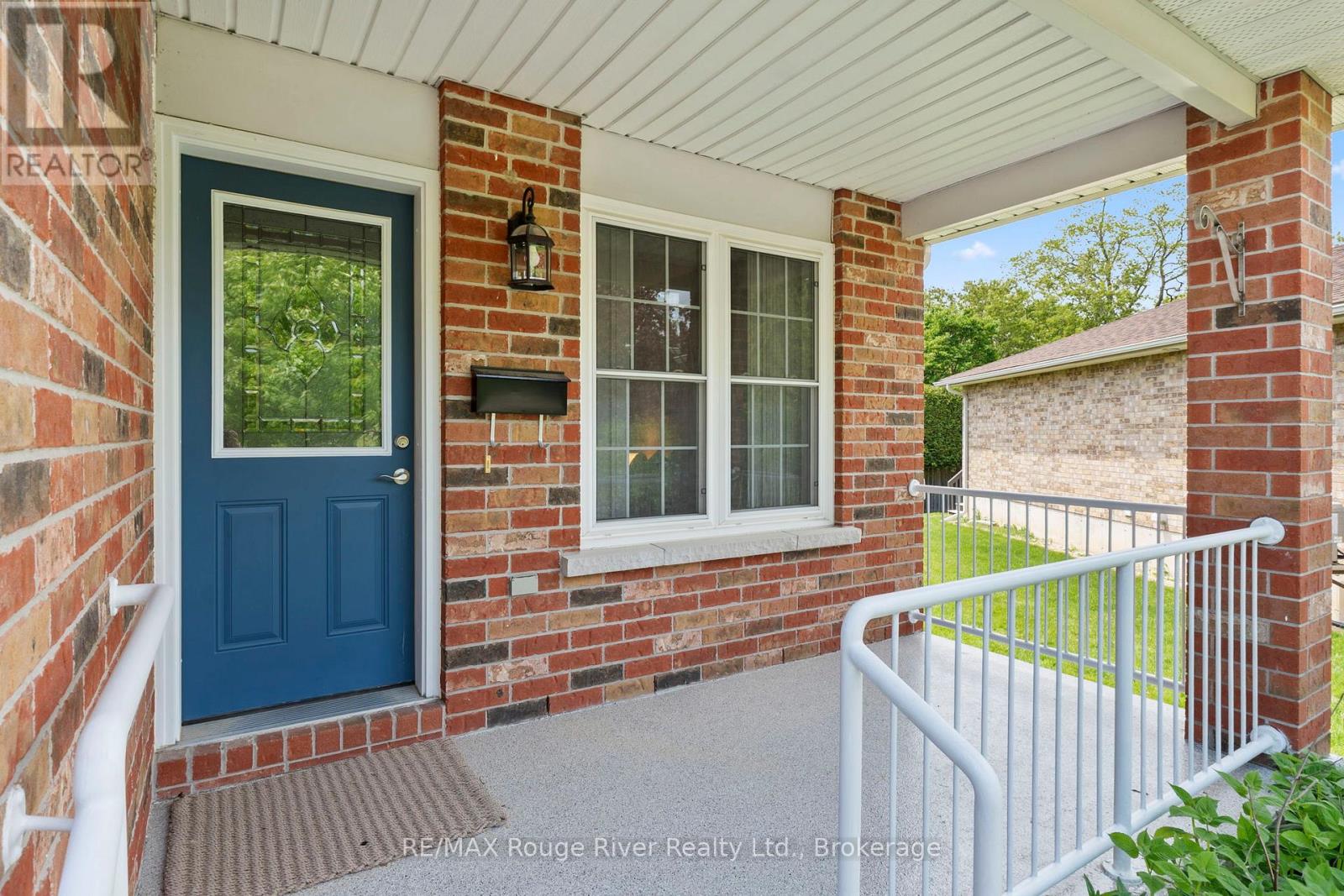 16 TALBOT DRIVE - 3