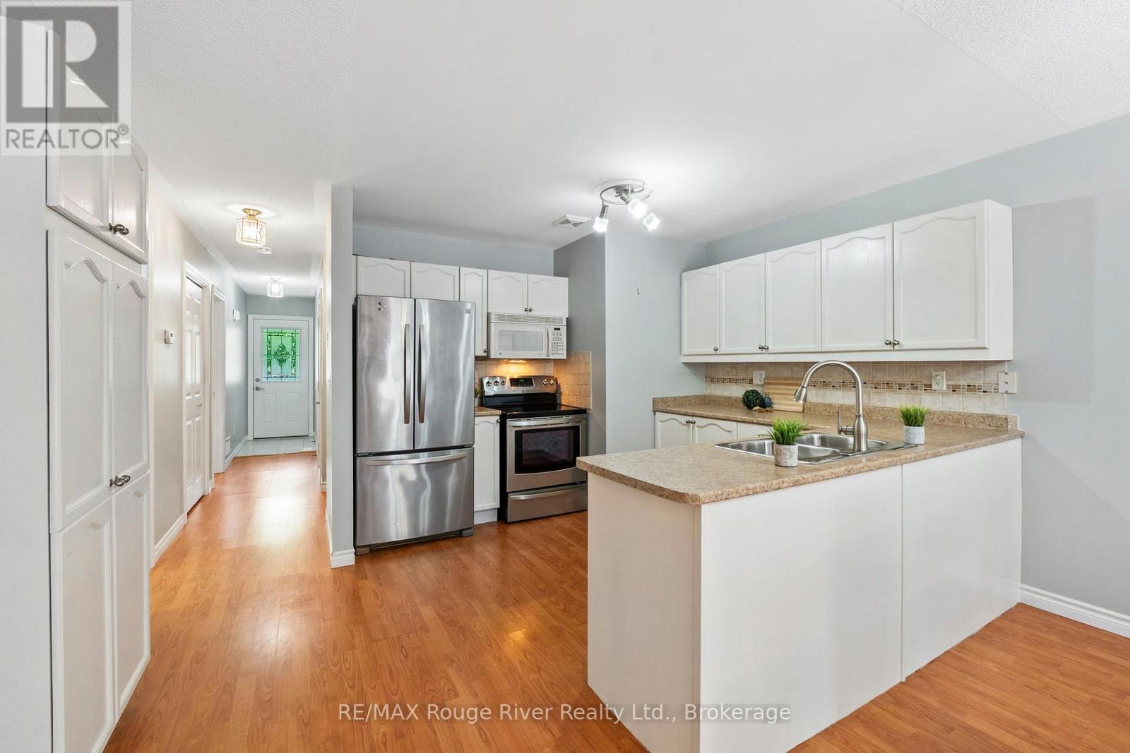 16 TALBOT DRIVE - 7