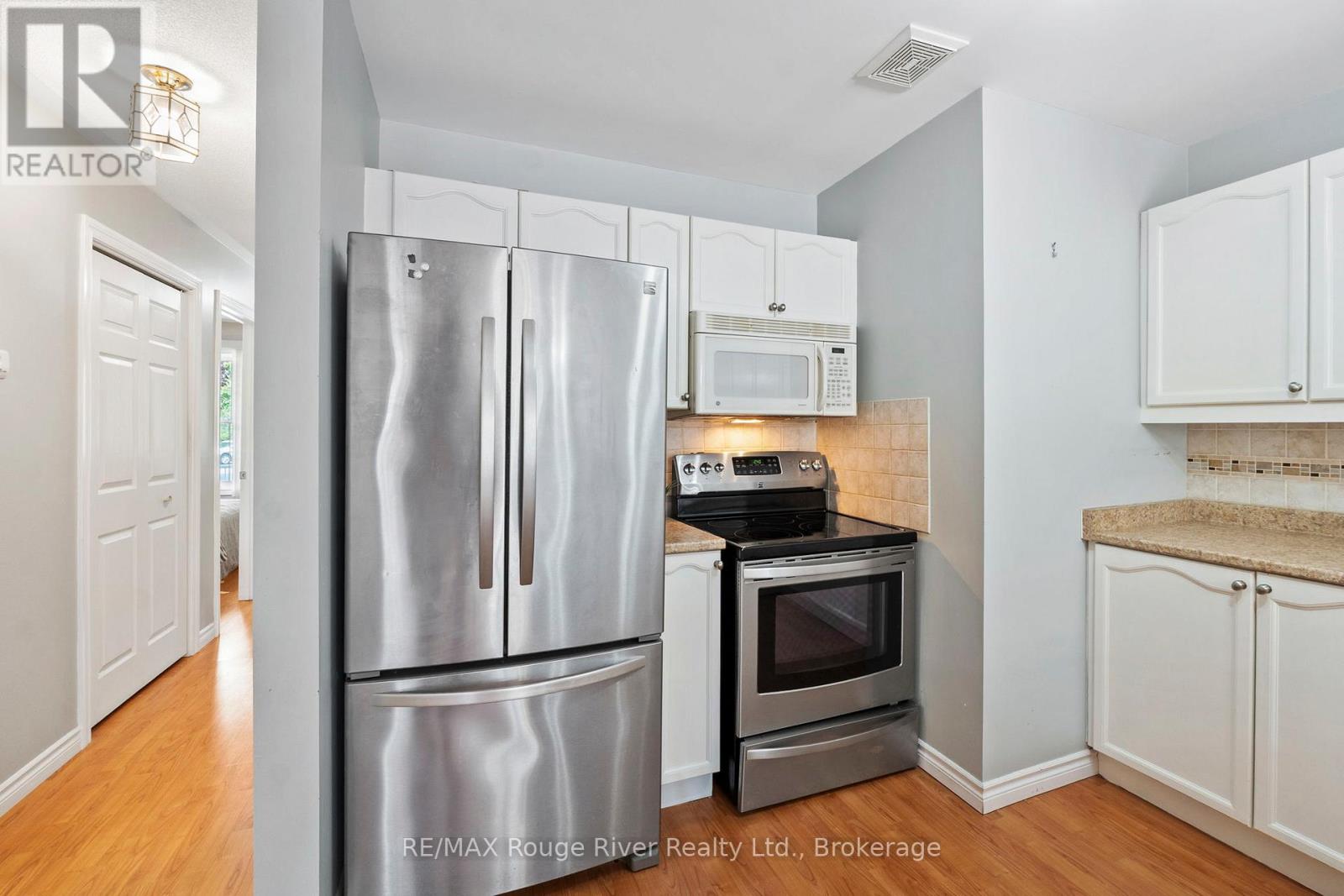 16 TALBOT DRIVE - 8