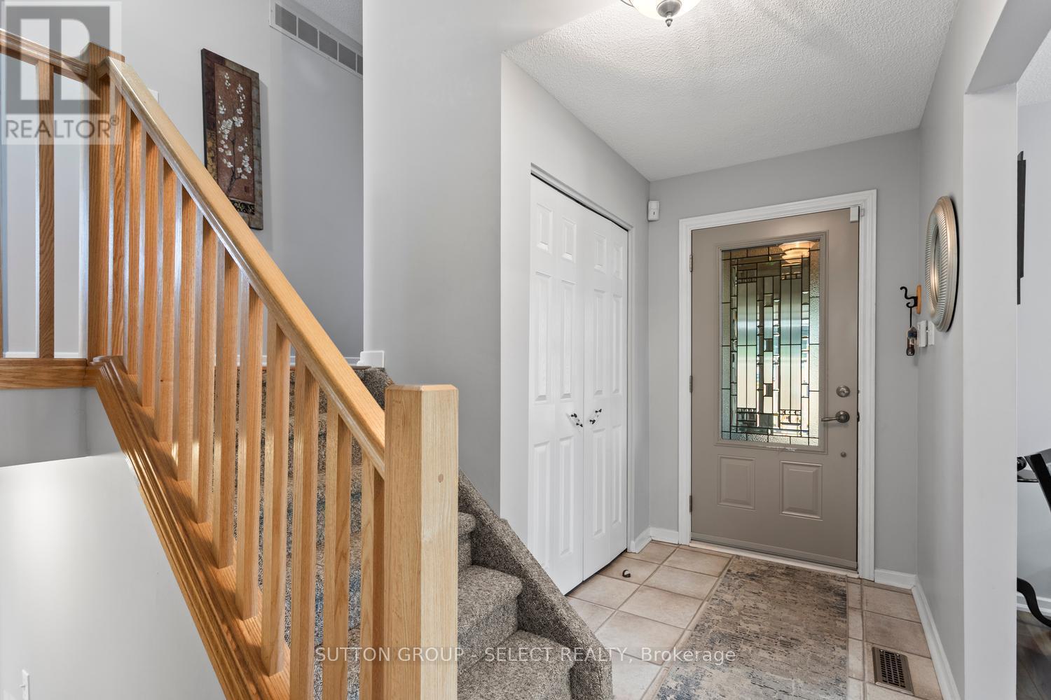 31 RENNY CRESCENT - 7