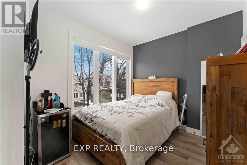 227 BLACKBURN AVENUE - 13