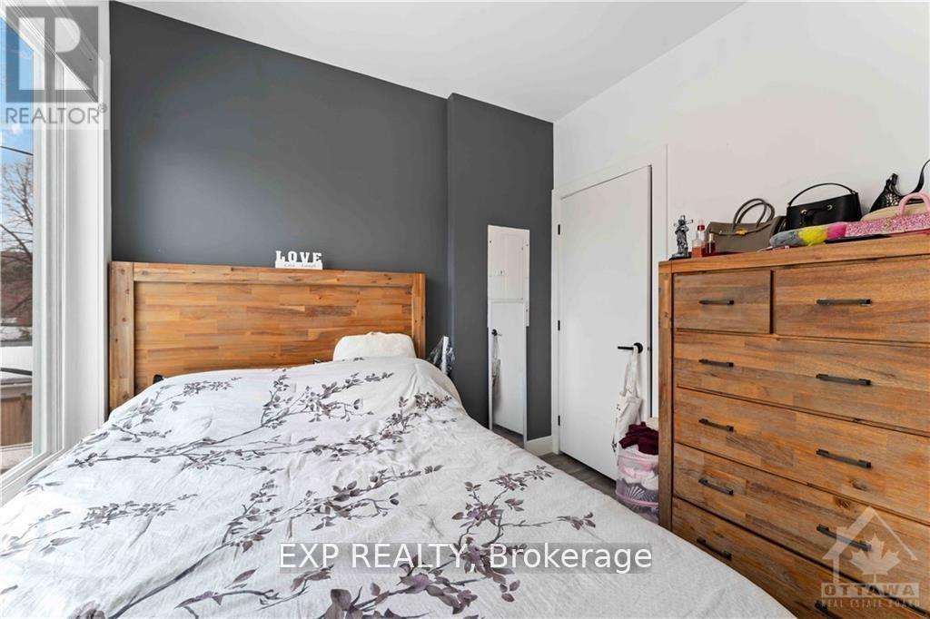 227 BLACKBURN AVENUE - 14