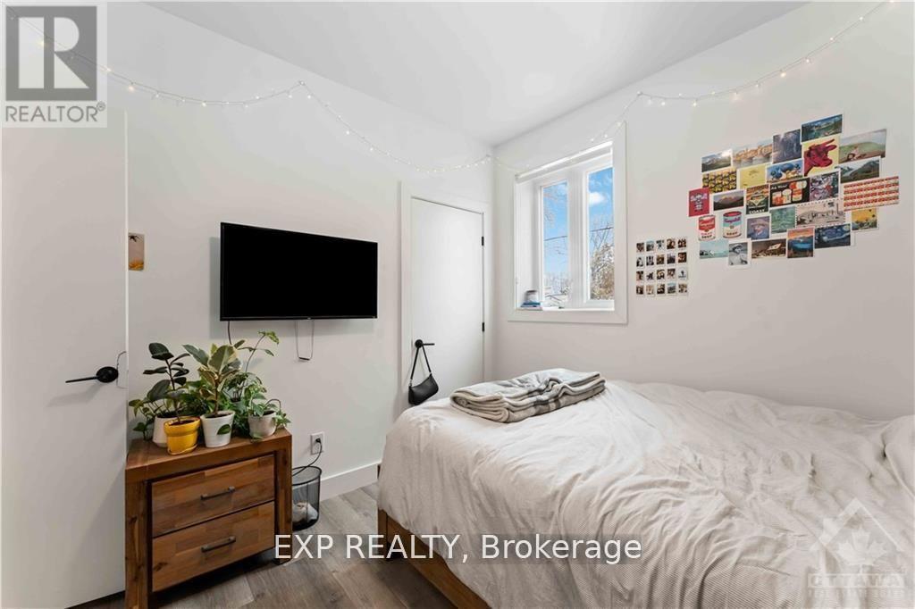 227 BLACKBURN AVENUE - 19