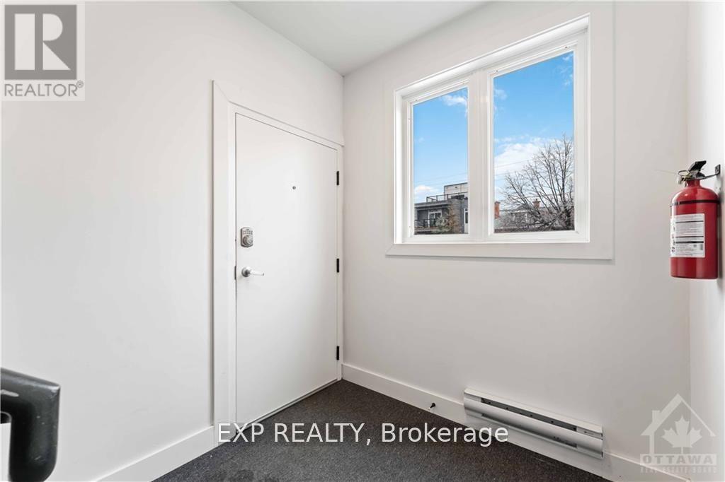 227 BLACKBURN AVENUE - 4