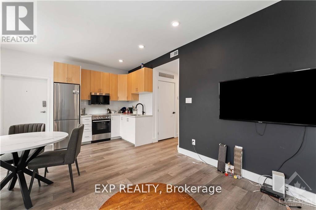 227 BLACKBURN AVENUE - 9