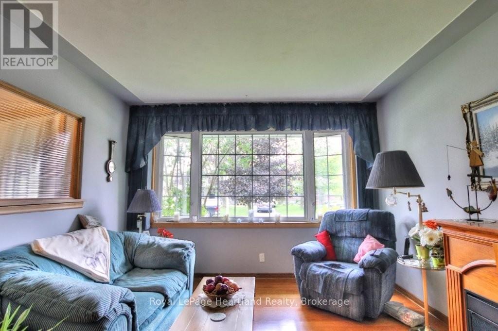 47 MCDONALD STREET - 12