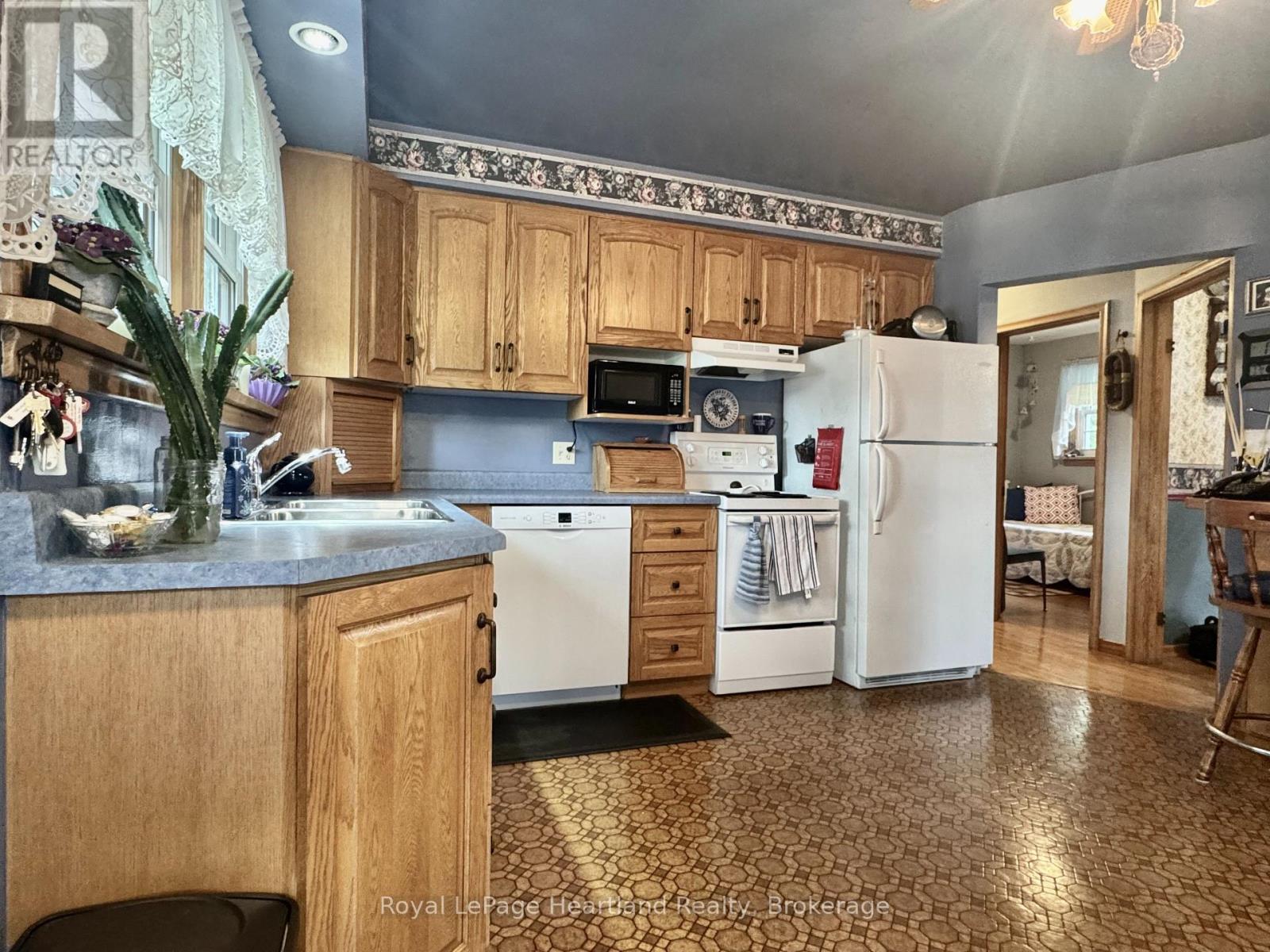 47 MCDONALD STREET - Image 3