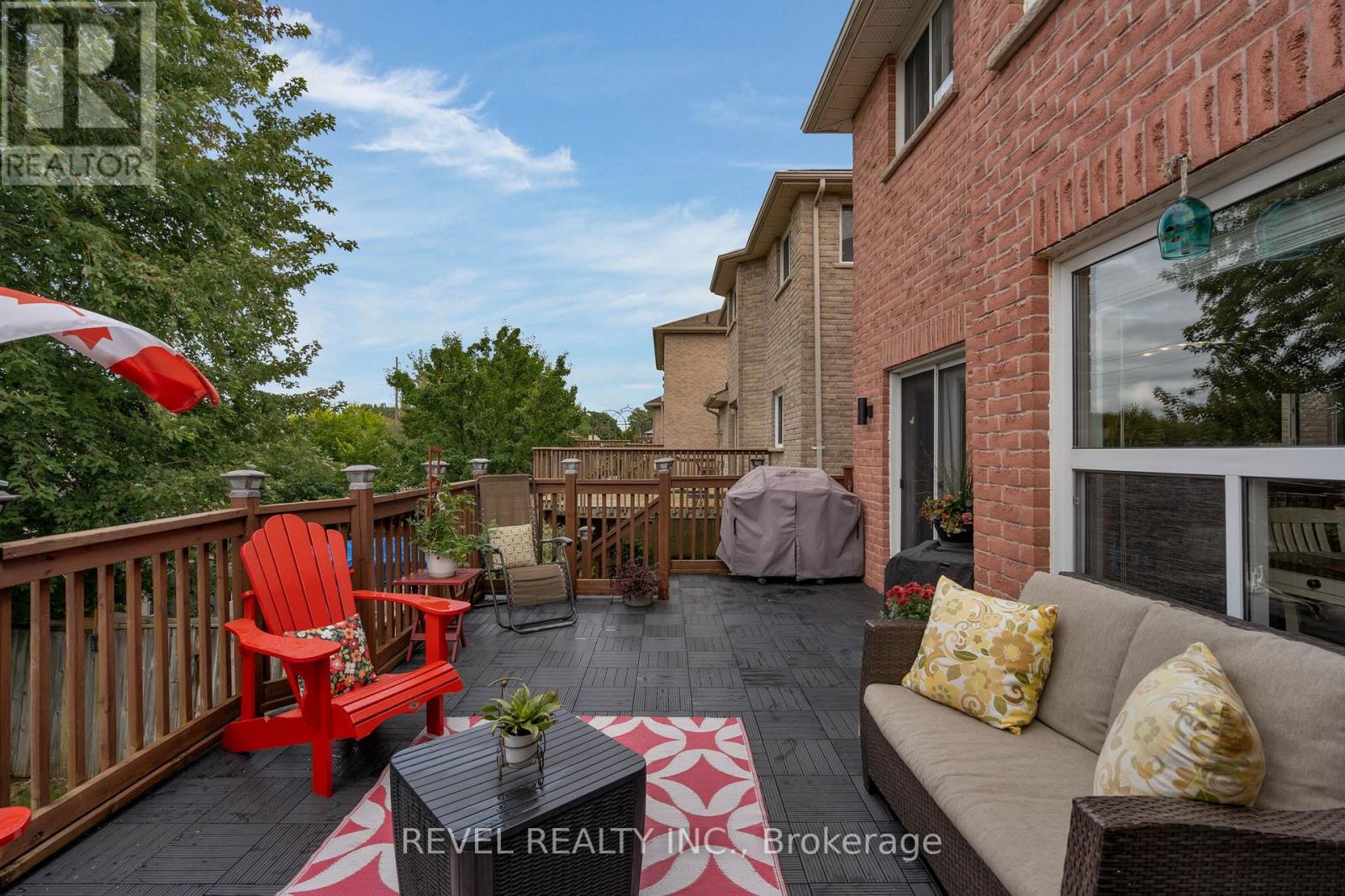 28 DUNNETT DRIVE - 26