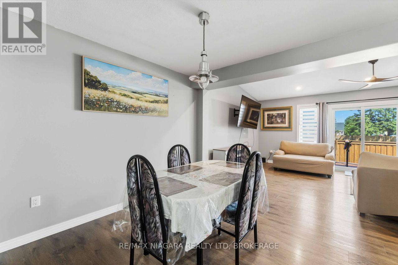 43 FLYNN COURT - 12