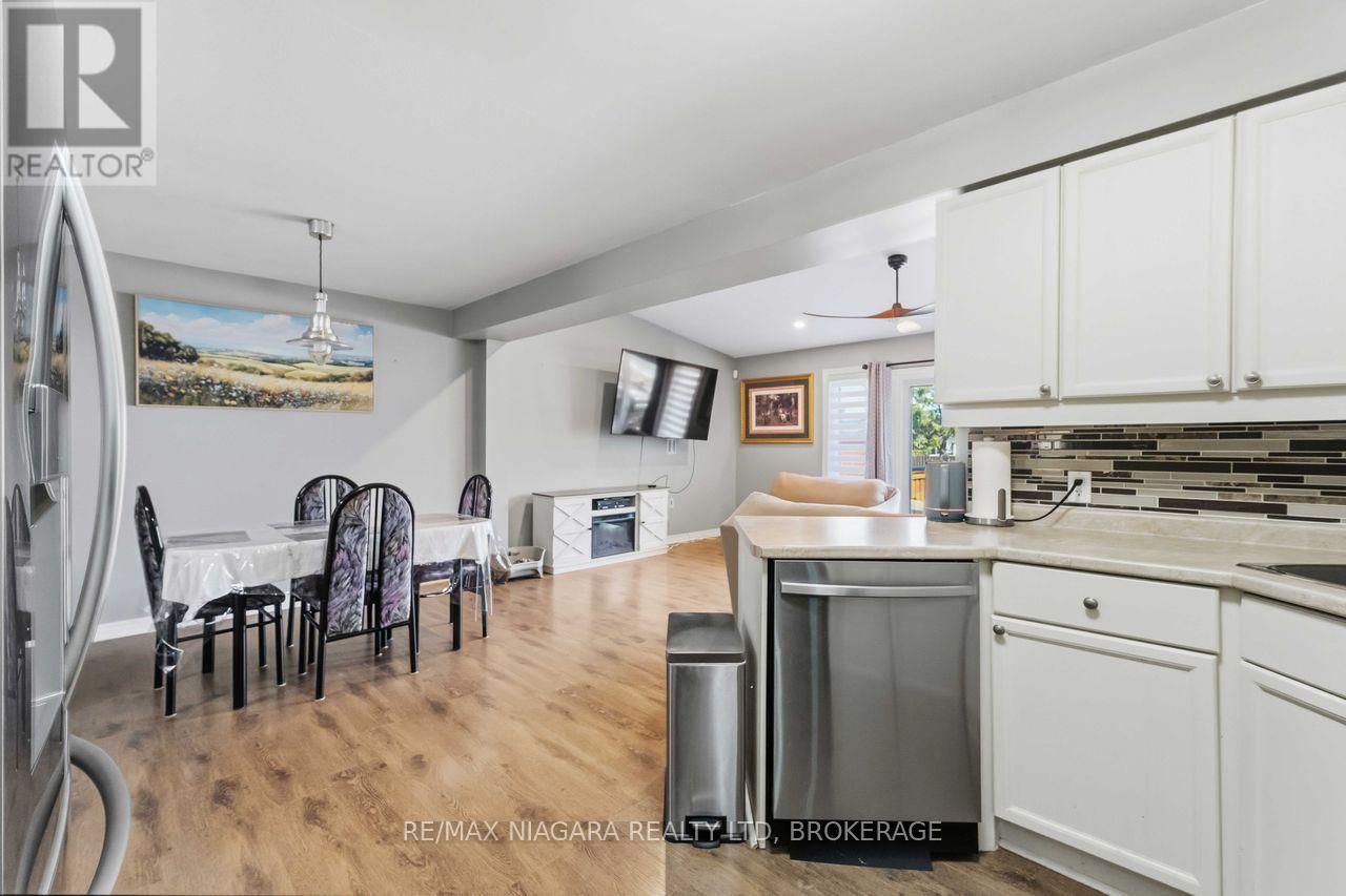 43 FLYNN COURT - 16