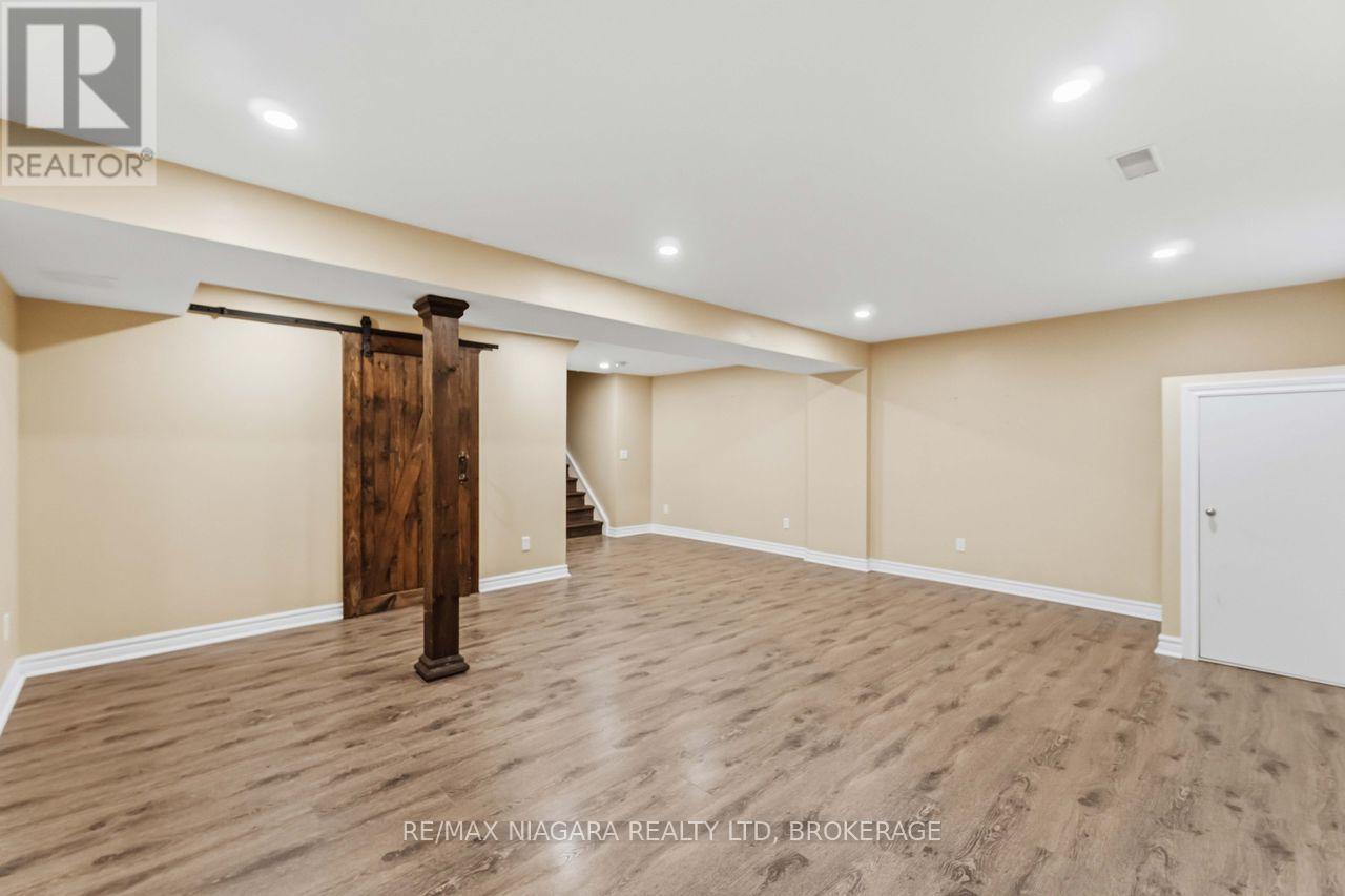 43 FLYNN COURT - 33