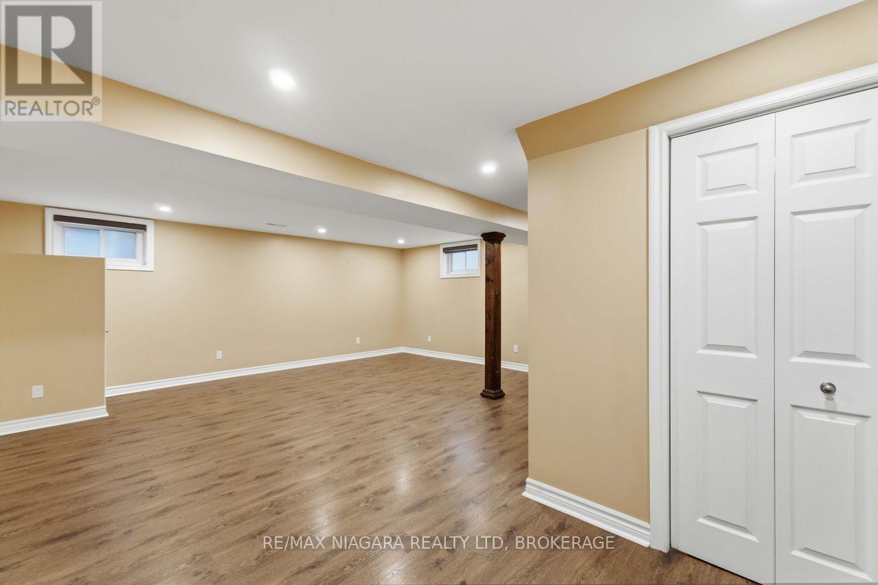 43 FLYNN COURT - 35