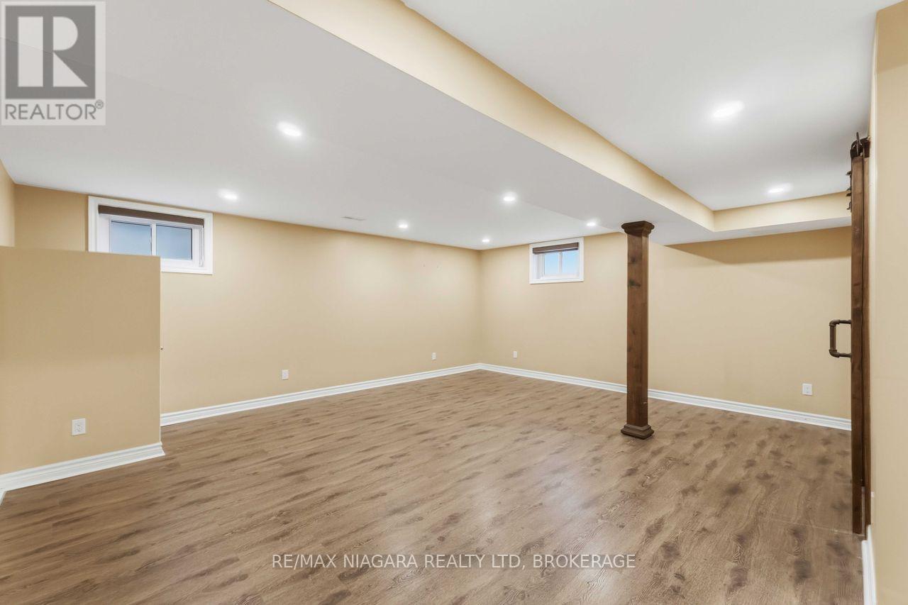 43 FLYNN COURT - 36
