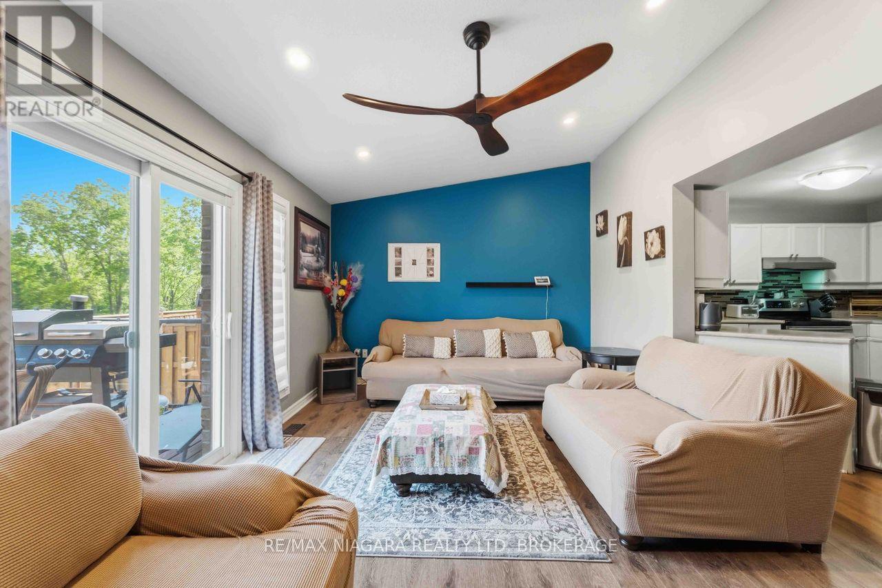 43 FLYNN COURT - 8