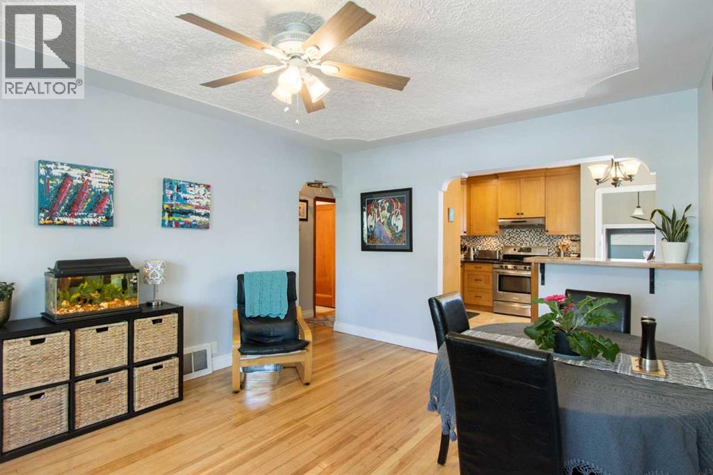 609 9 Avenue NE - 6