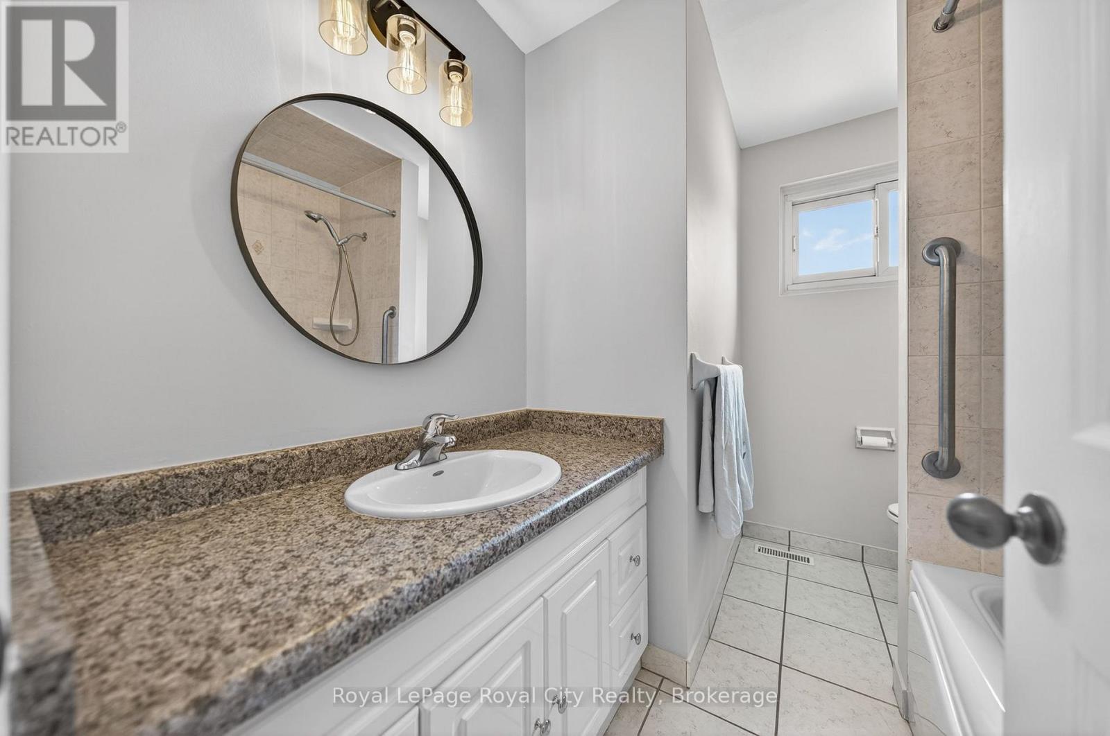 35 EASTVIEW ROAD - 13