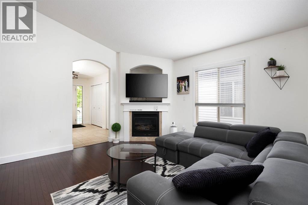 128 Hawthorn Way - photo 4