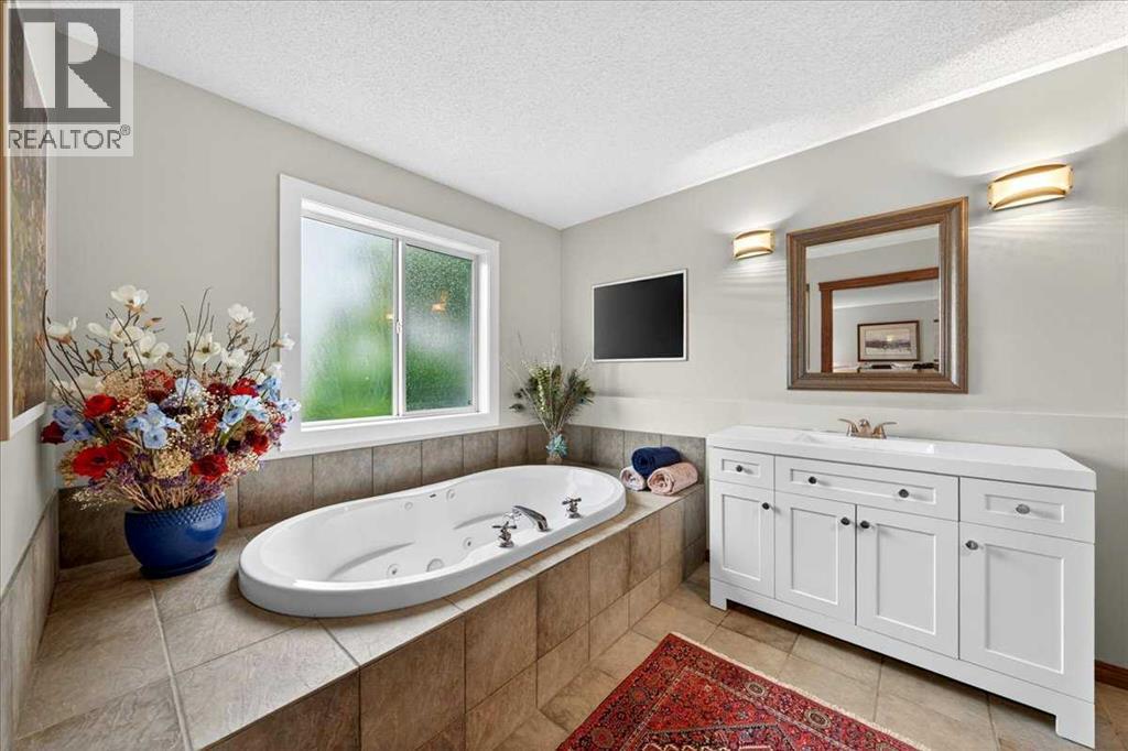 18 Inverness Rise SE - 18