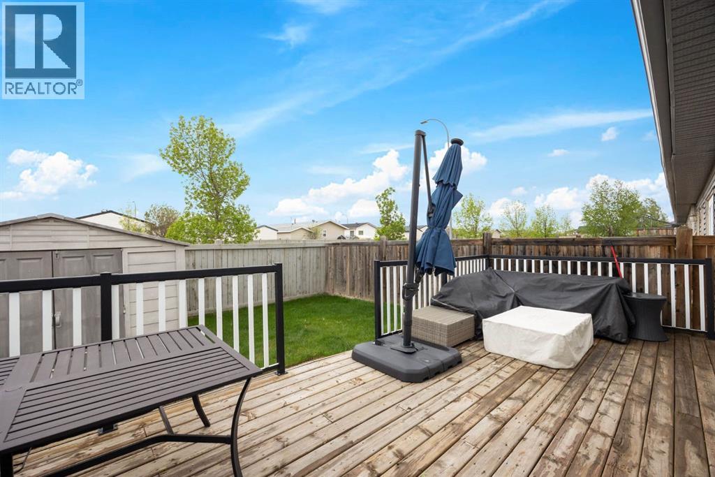 128 Hawthorn Way — photo 33