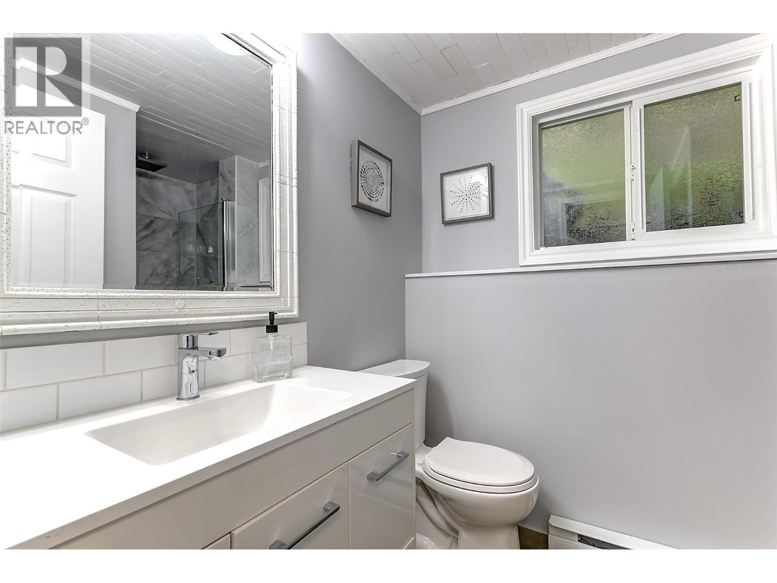 815 Steele Road - 40