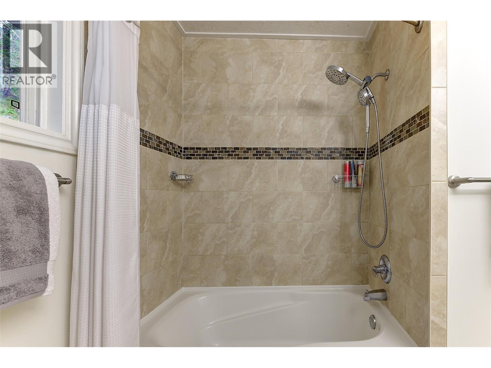 815 Steele Road - 27