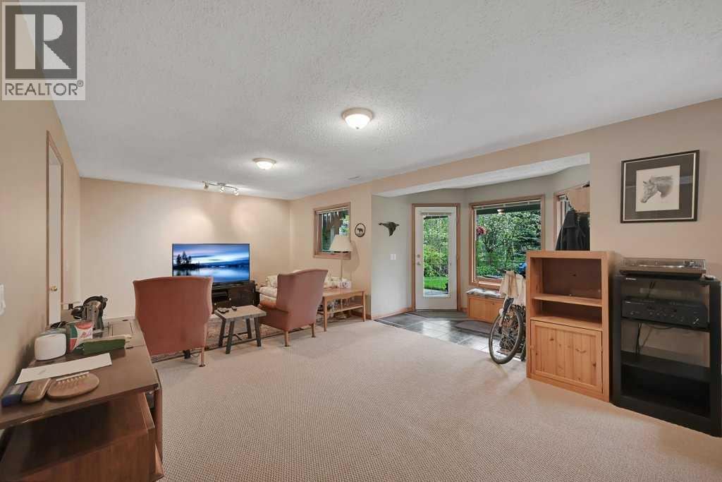 158 Valley Glen Heights NW - 33