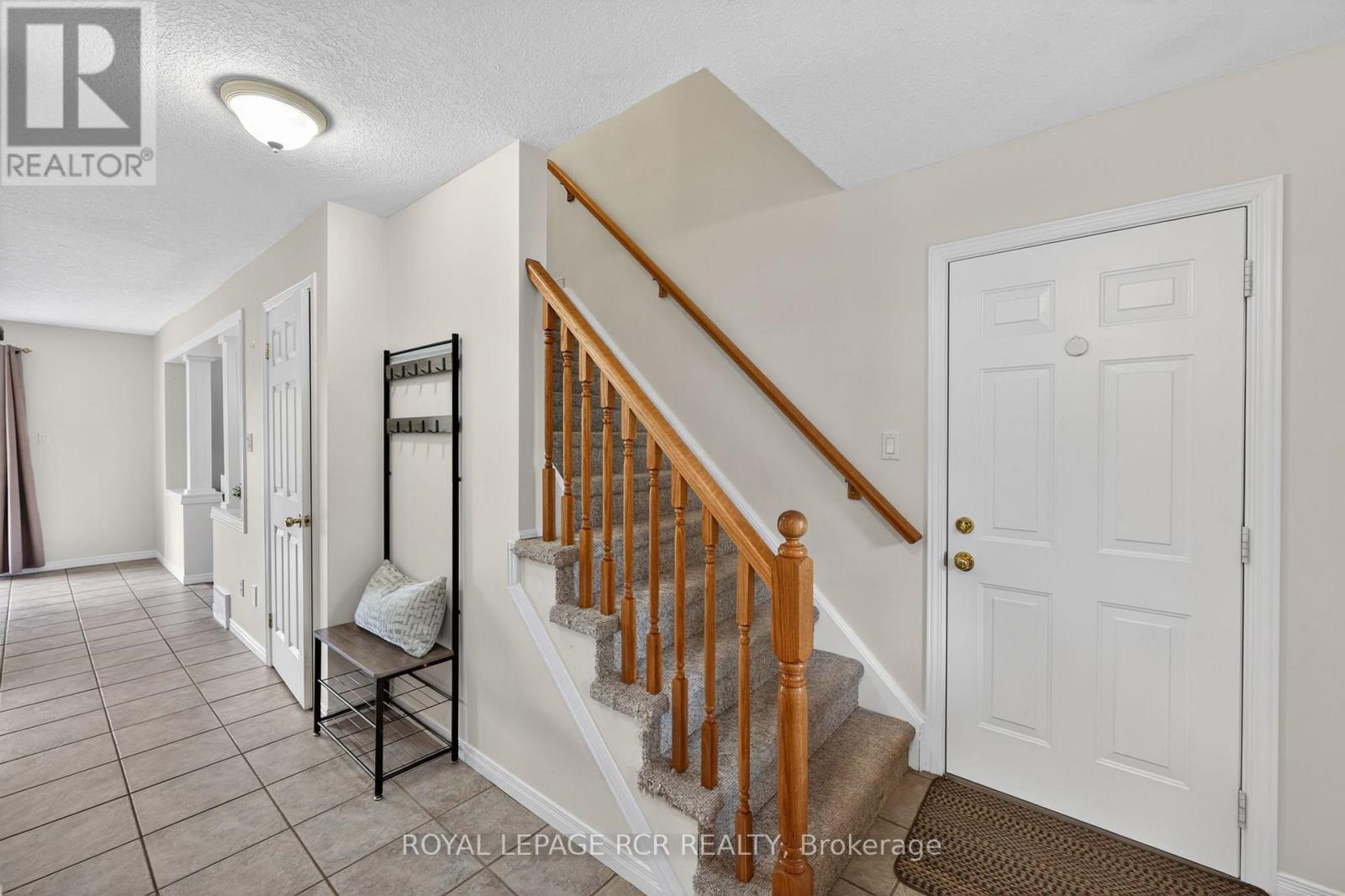 1552 QUEEN STREET - 7