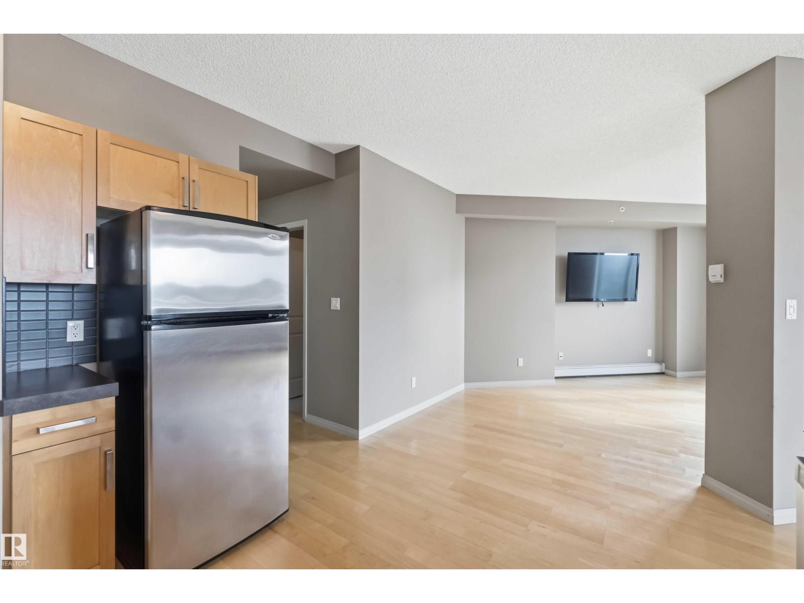 #901 10504 99 AV NW - 10