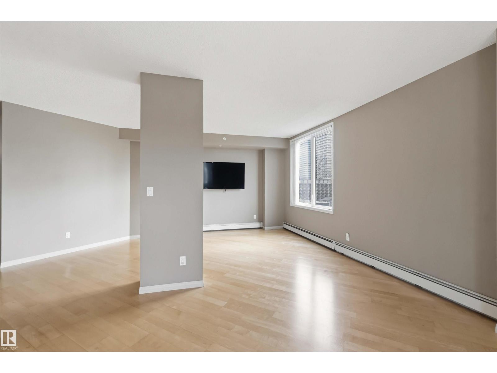 #901 10504 99 AV NW - 21