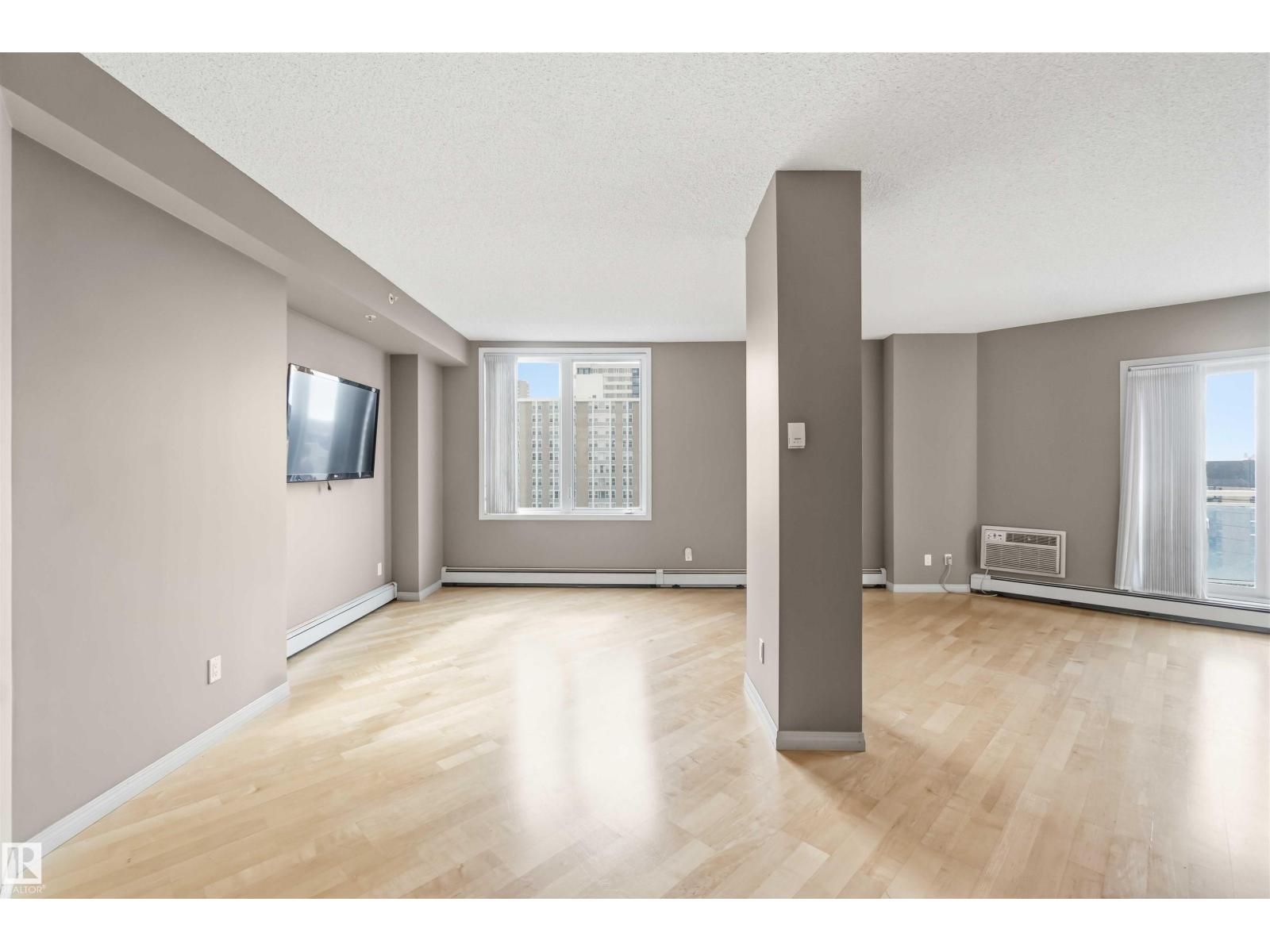 #901 10504 99 AV NW - 18