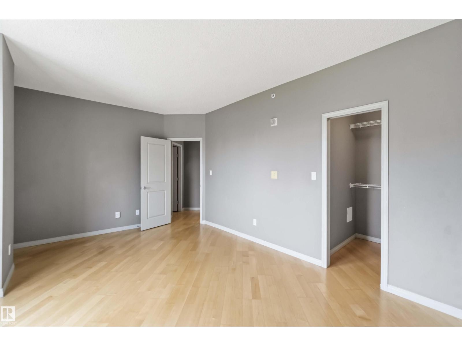 #901 10504 99 AV NW - 36