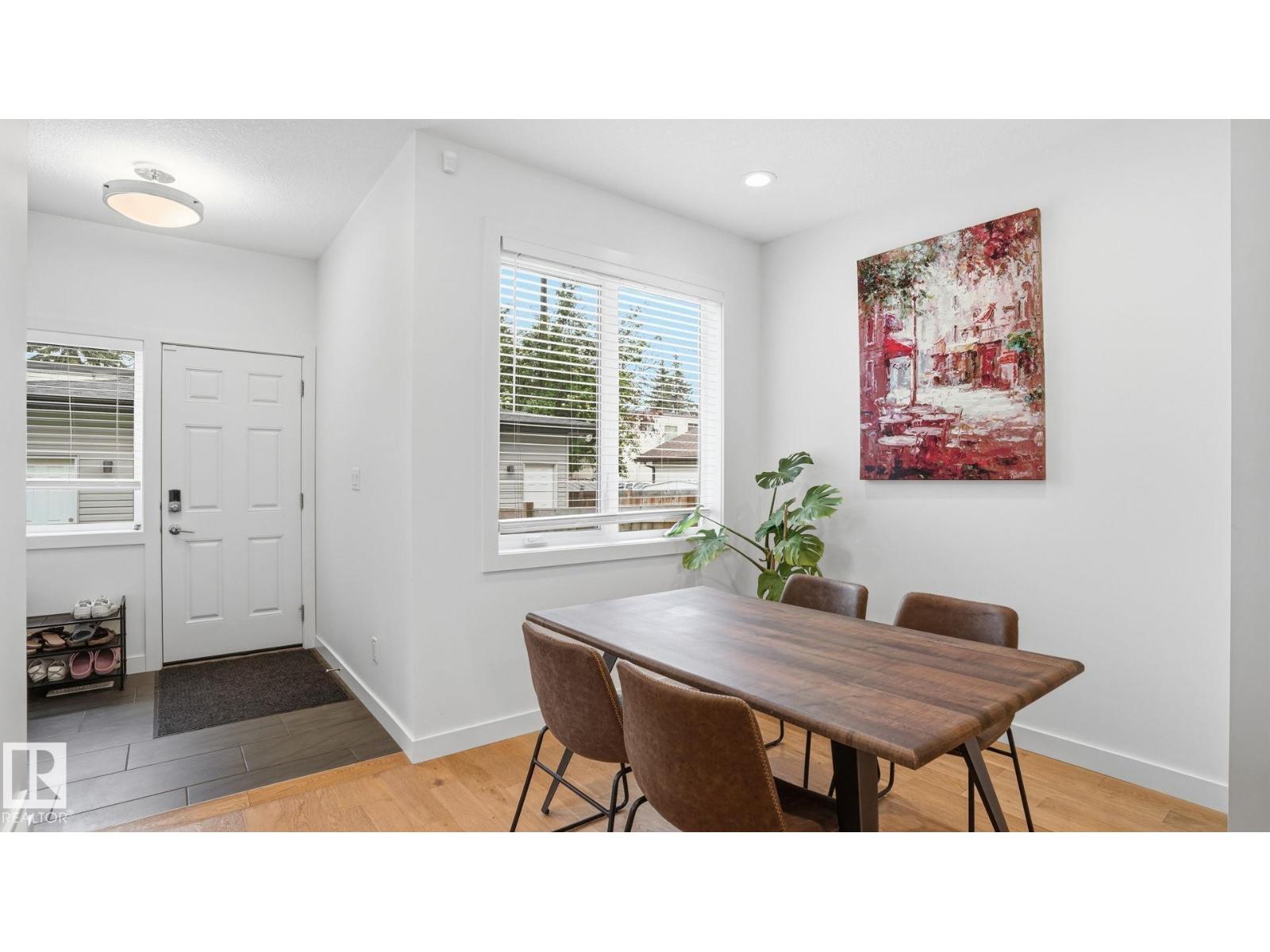 7944 81 AV NW - 14