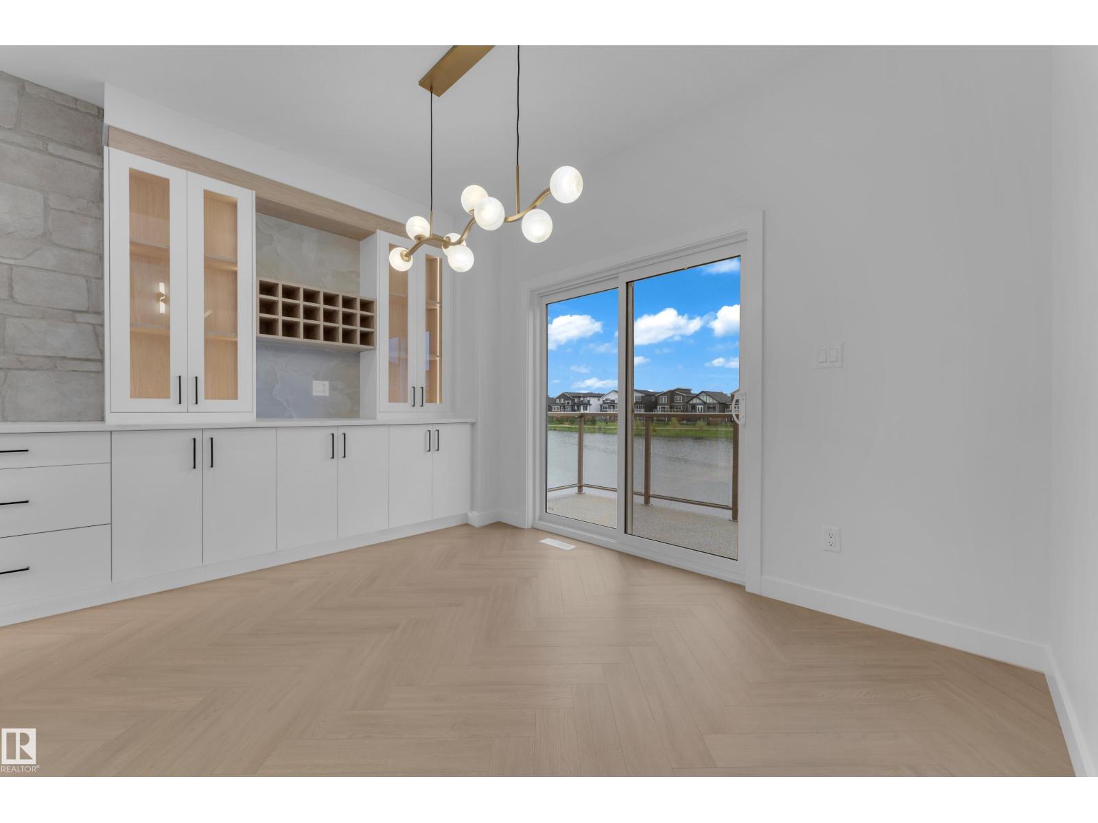 357 Linden LO - 16