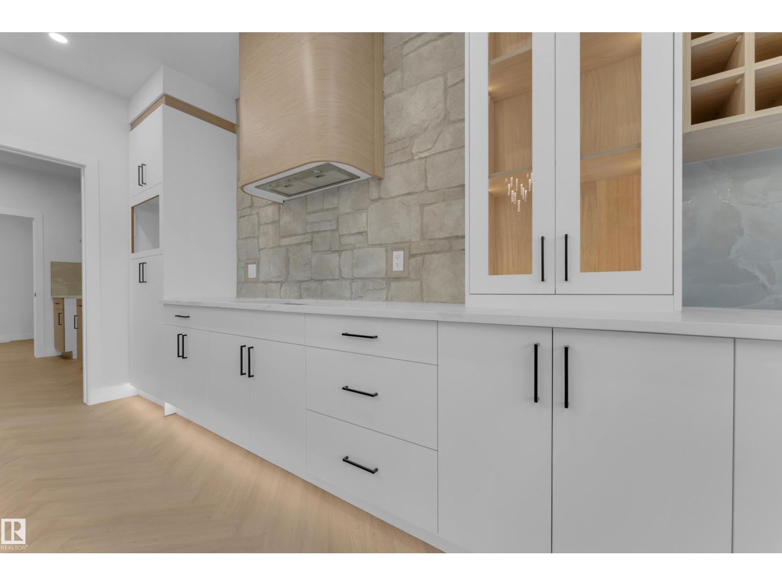 357 Linden LO - 19