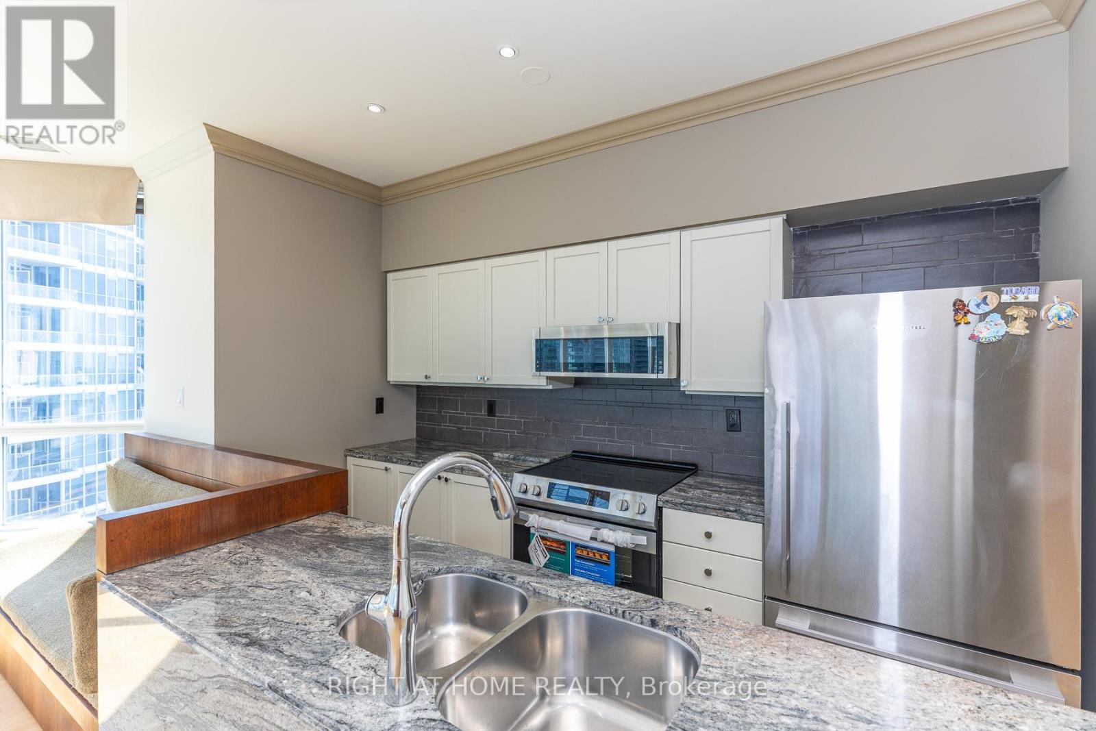 2801 (PH 1) - 228 QUEENS QUAY W - 23