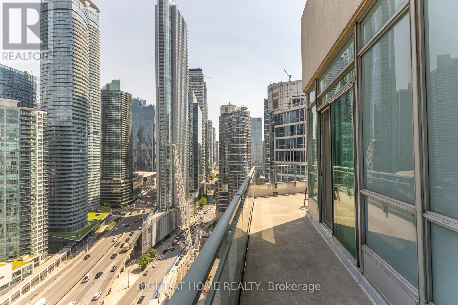 2801 (PH 1) - 228 QUEENS QUAY W - 38