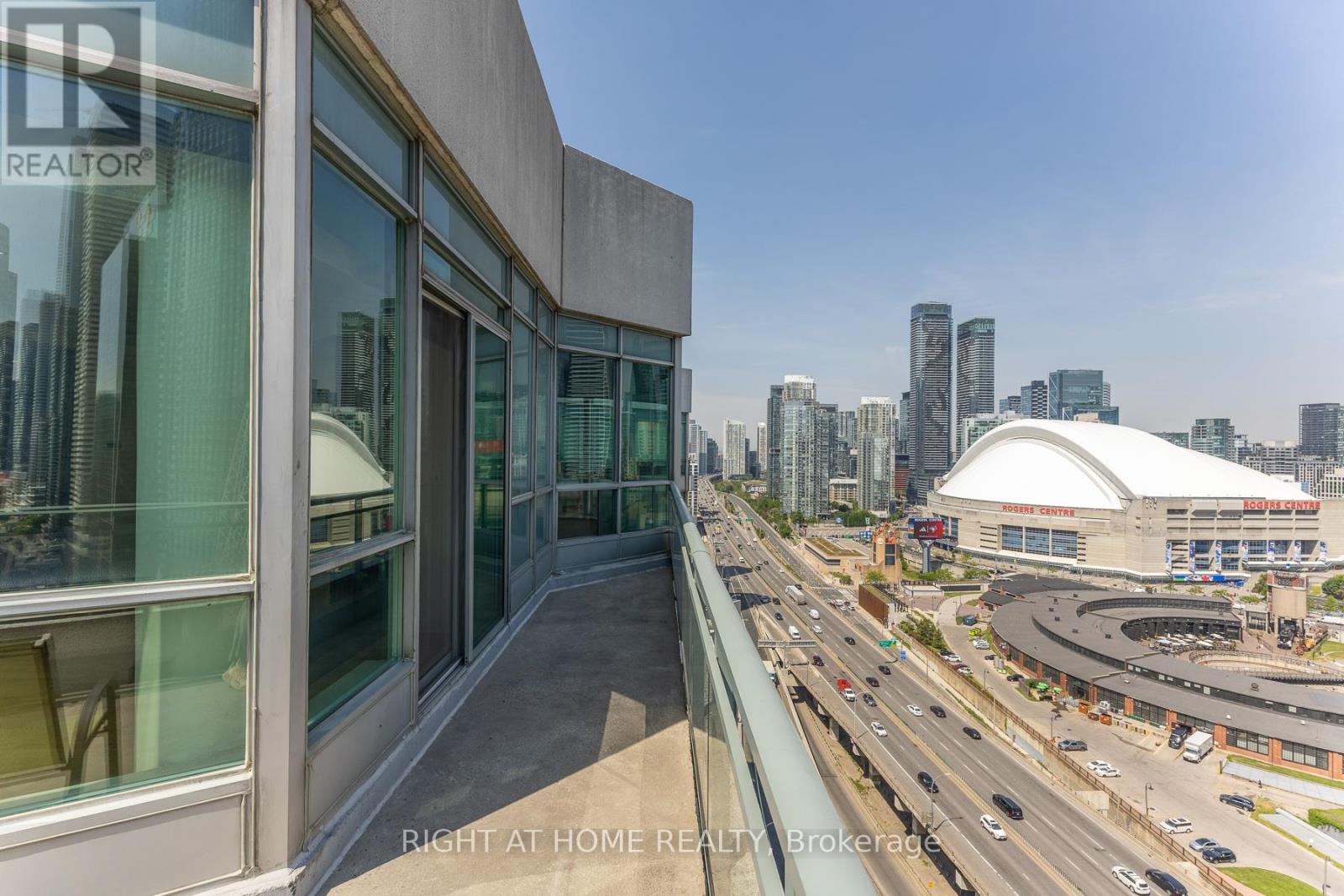 2801 (PH 1) - 228 QUEENS QUAY W - 40