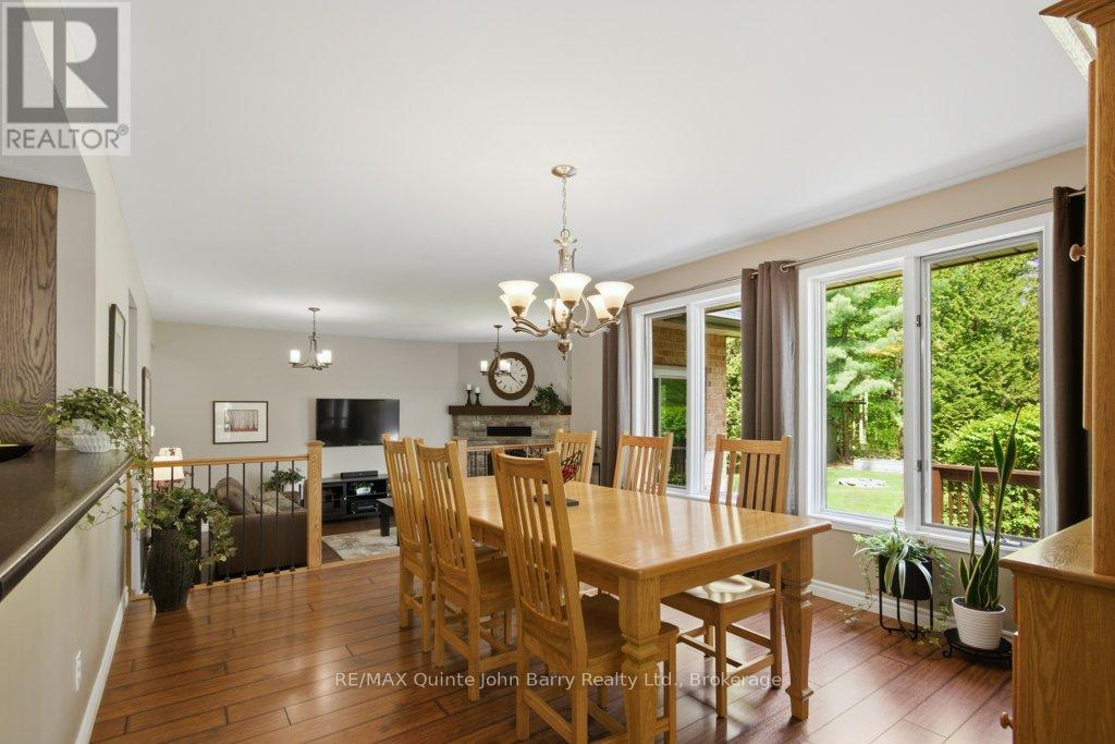 256 COLONIAL DRIVE - 10