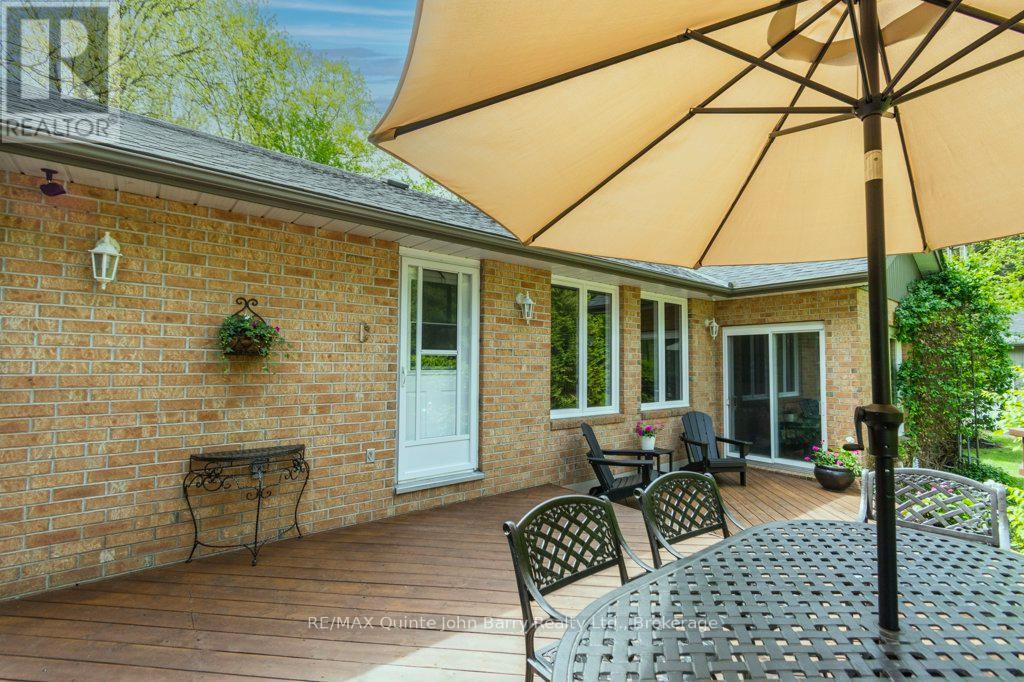 256 COLONIAL DRIVE - 40