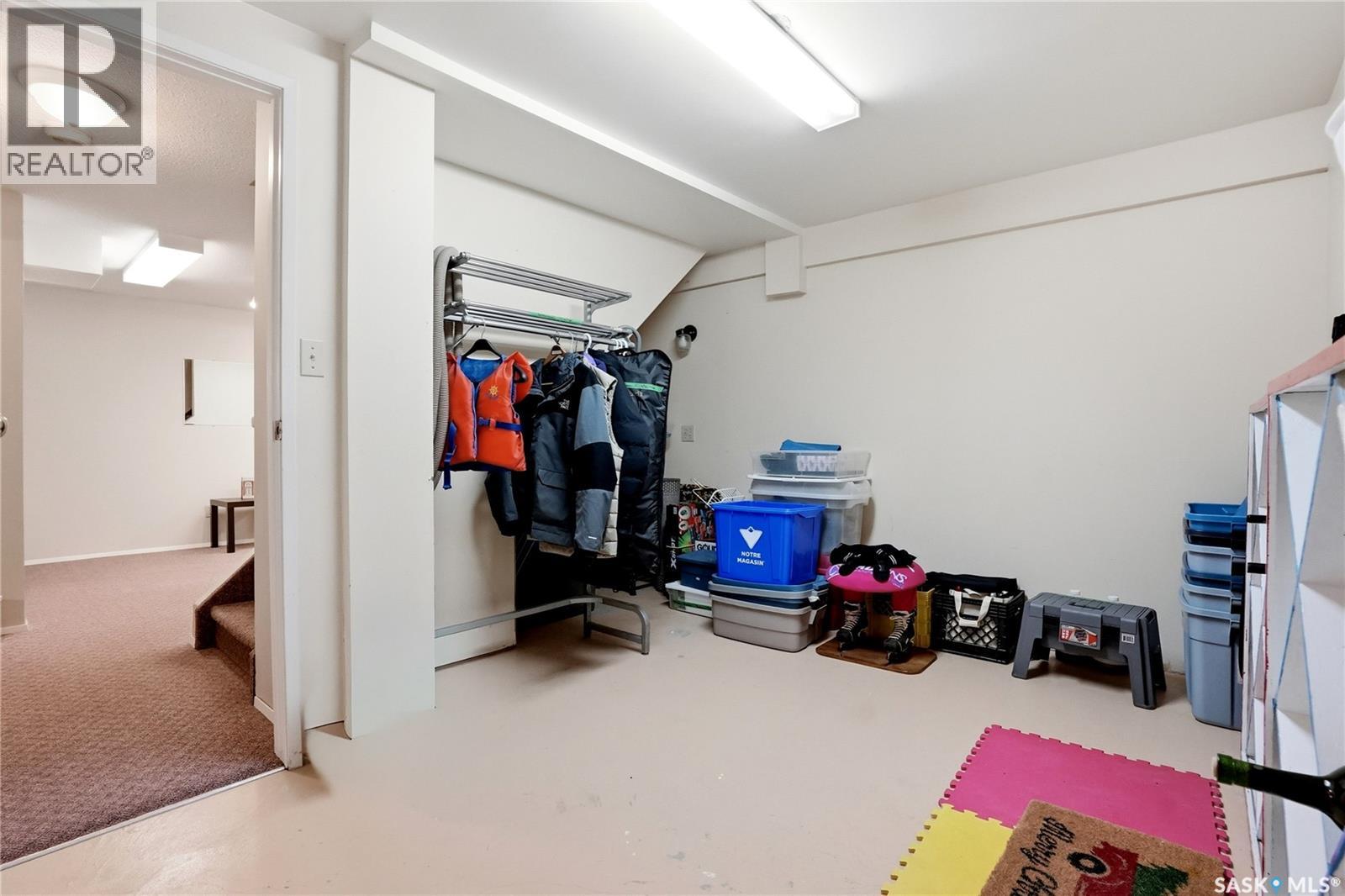 723 Candle COURT — photo 47