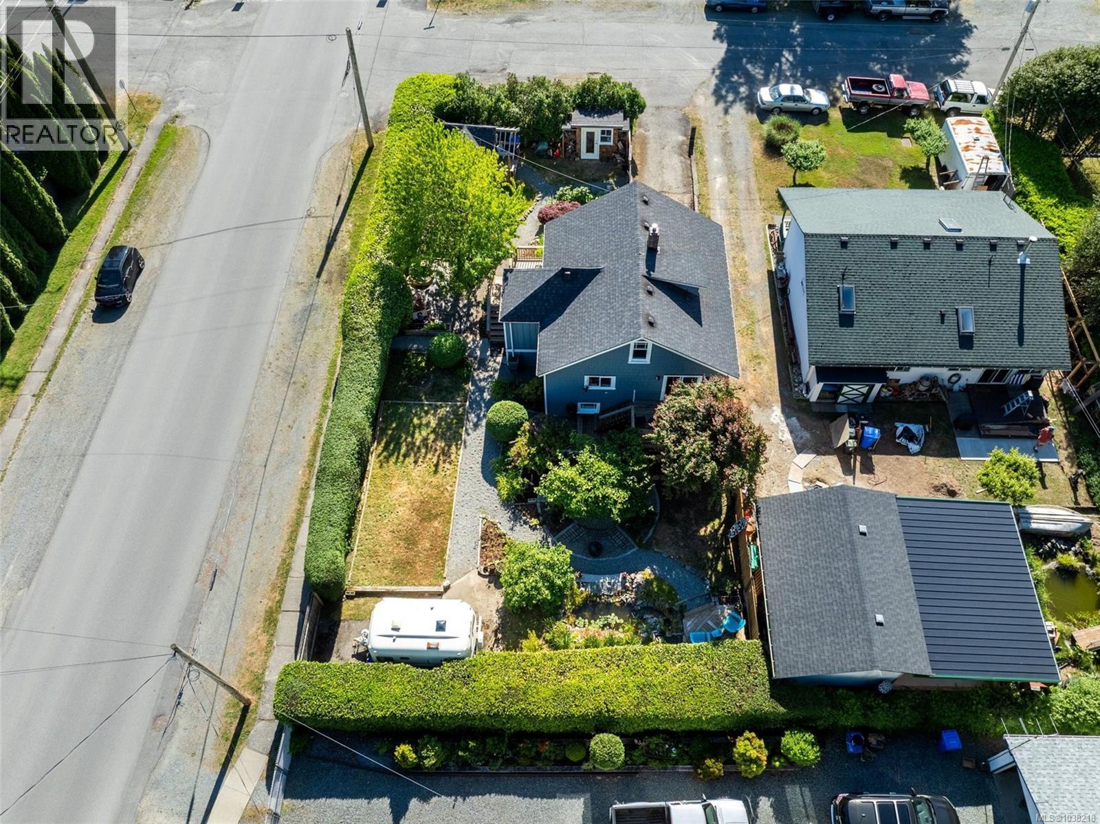 37 Cowichan Ave W - 46