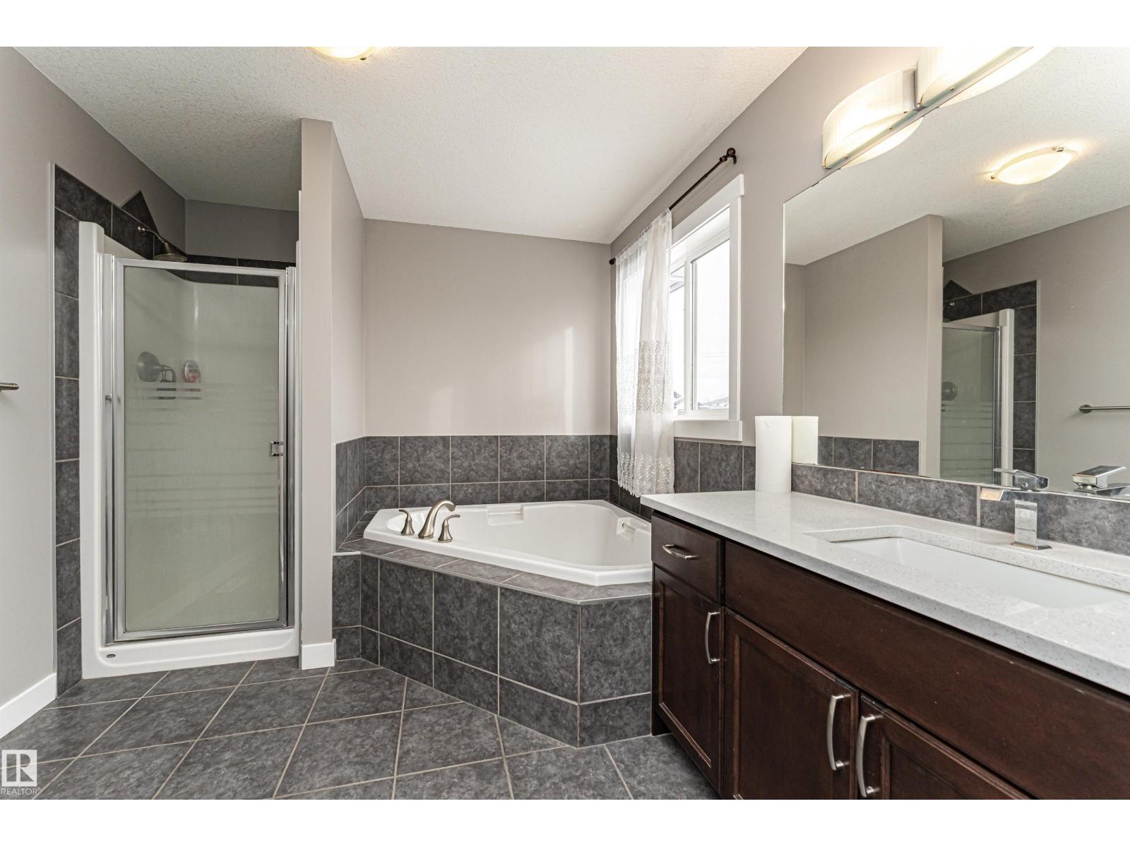 115 57 ST SW - 40