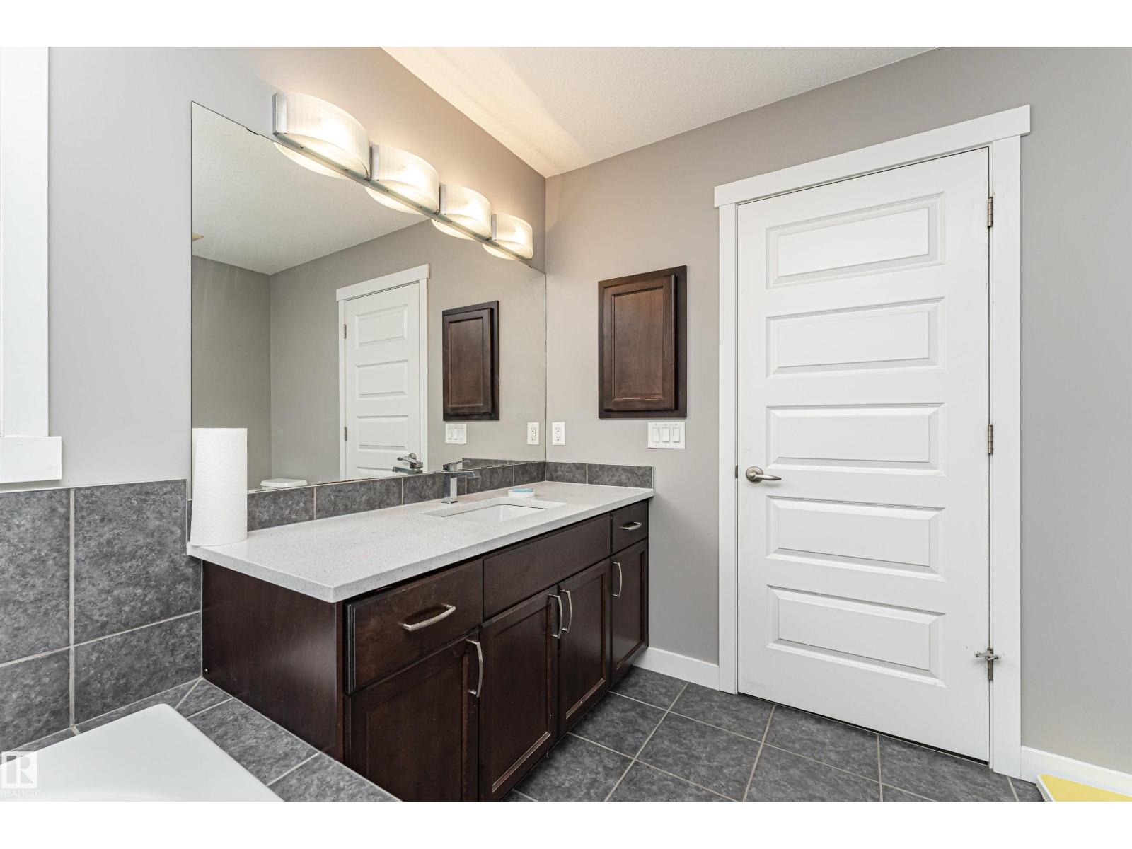 115 57 ST SW - 42