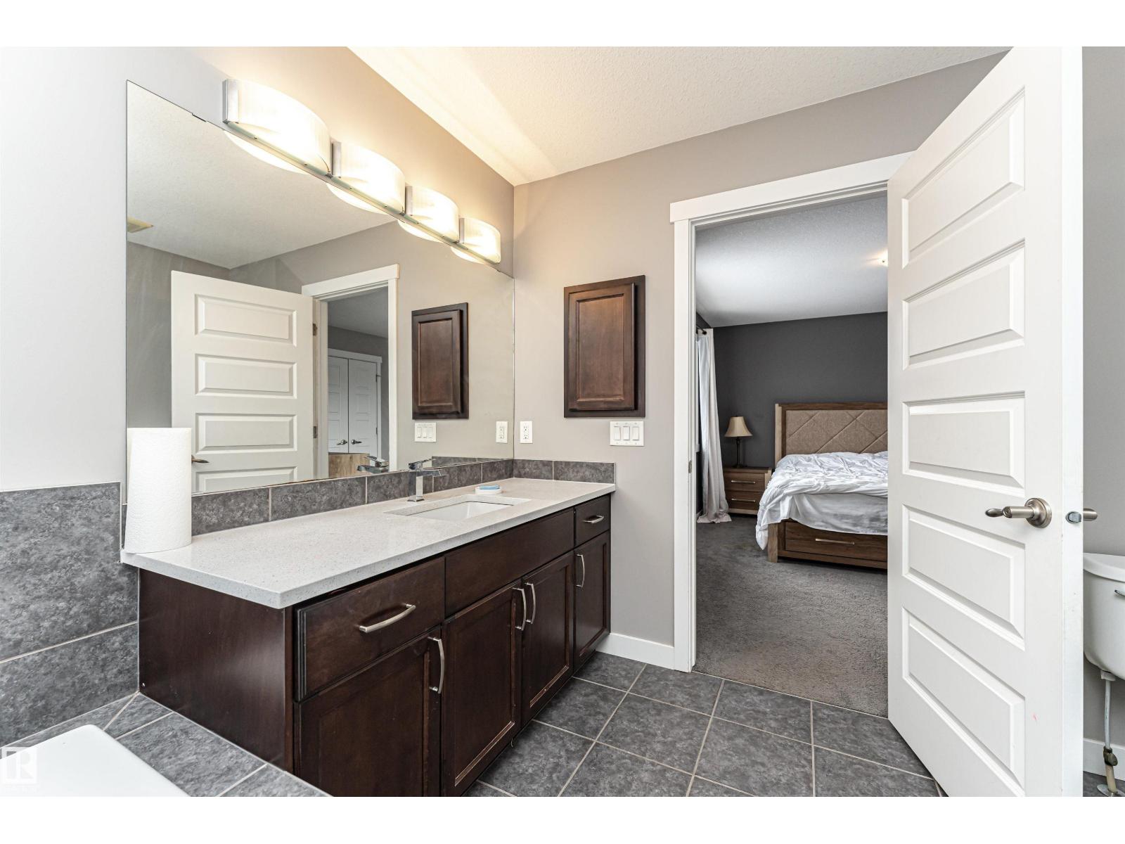 115 57 ST SW - 43