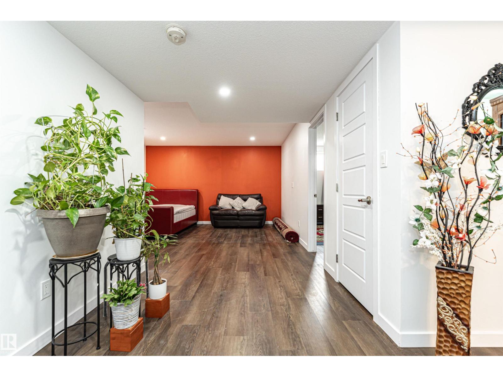 115 57 ST SW - 51
