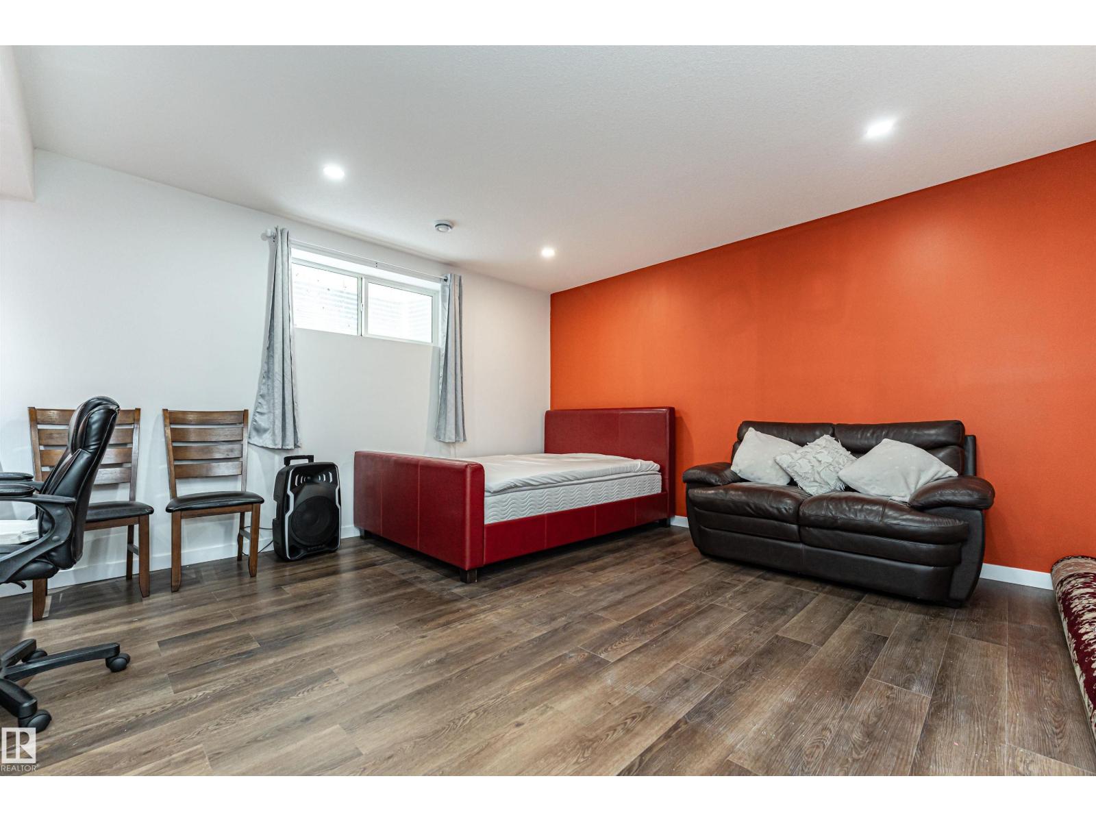 115 57 ST SW - 52
