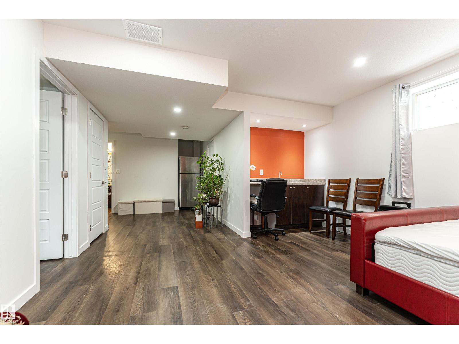 115 57 ST SW - 53