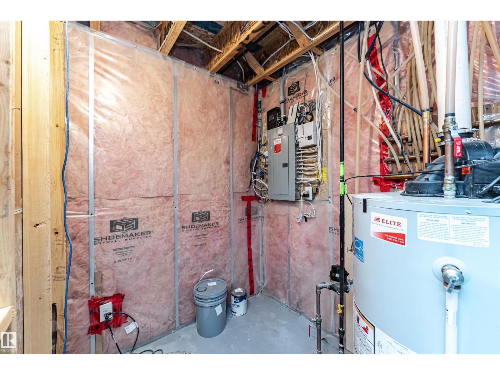 115 57 ST SW - 59